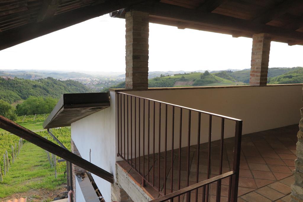 Agriturismo Rupestr Canelli Rom bilde